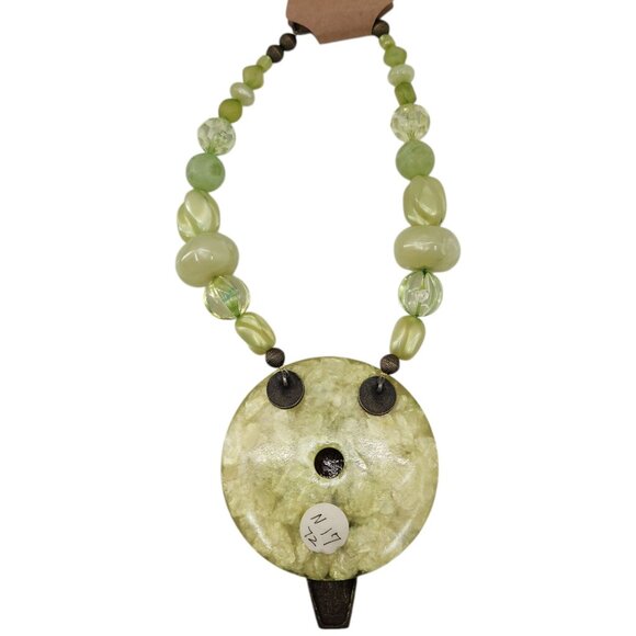 Chunky Green Beaded Statement Necklace With Large Light Green Pendant & Bronze A - Picture 11 of 12